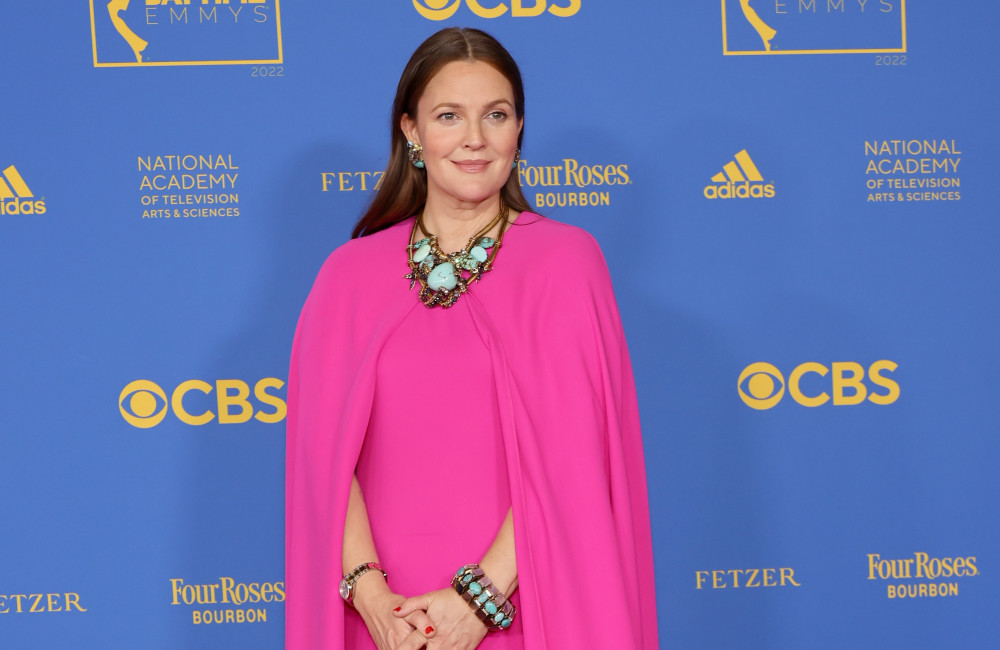 Drew Barrymore lasciò il fidanzato che voleva far trasferire sua madre a casa loro