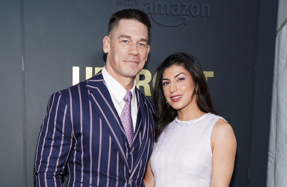 John Cena non porta il telefono quando va a cena con la moglie: il motivo