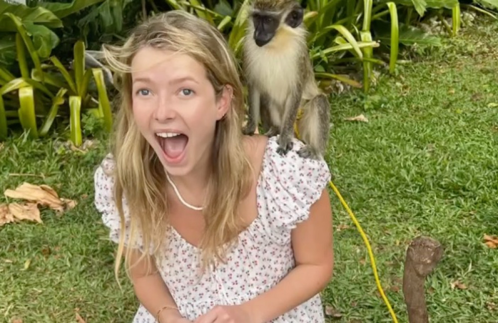 Gwyneth Paltrow pubblica foto della figlia Apple per i suoi 21 anni: ‘Il mio raggio di sole’