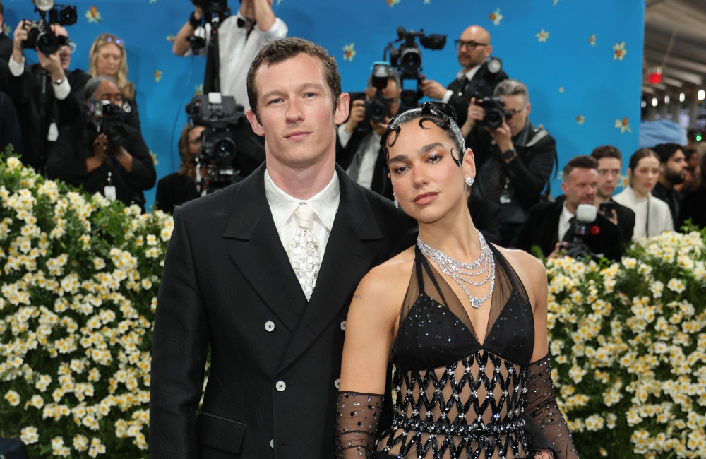 Dua Lipa e Callum Turner lanciano una casa di produzione