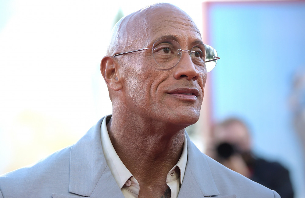 Dwayne Johnson ha pianto per 15 minuti durante la standing ovation per The Smashing Machine
