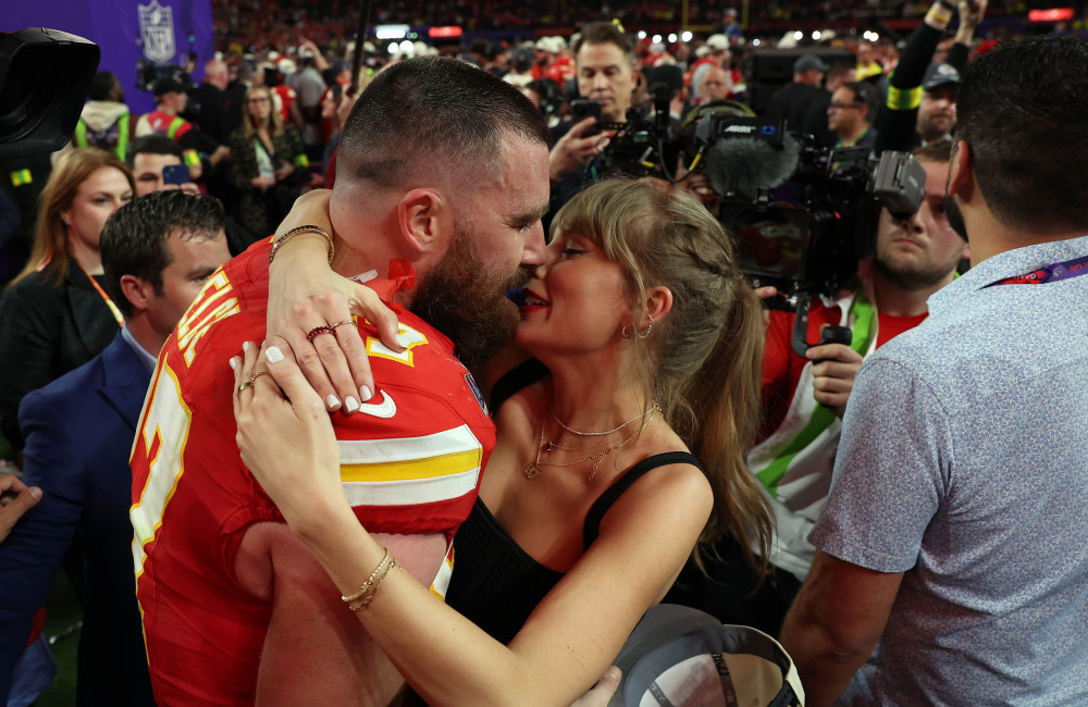 Travis Kelce parla per la prima volta del fidanzamento con Taylor Swift