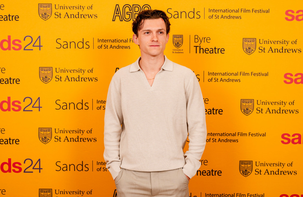 Tom Holland dice che la sobrietà sembra una ‘nuova identità’ dopo tre anni e mezzo