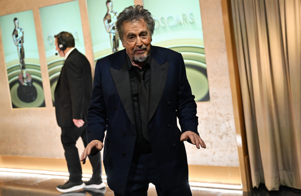 Al Pacino non è “sposato” nonostante indossi un anello al dito