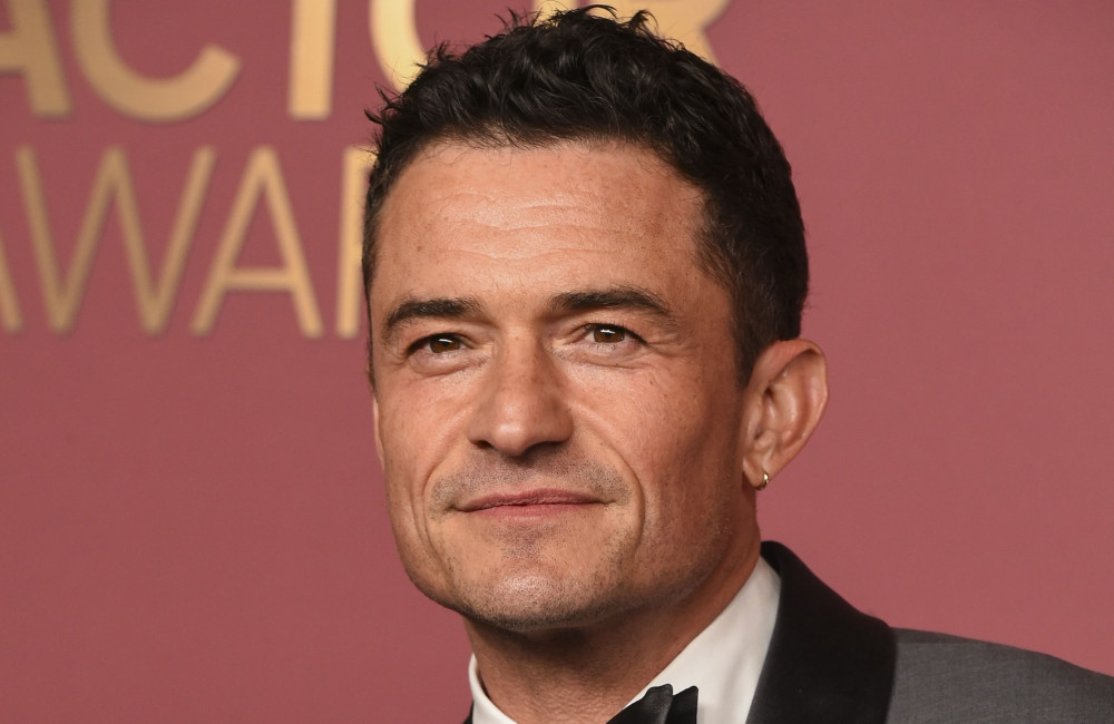 Orlando Bloom ‘frequenta una modella’
