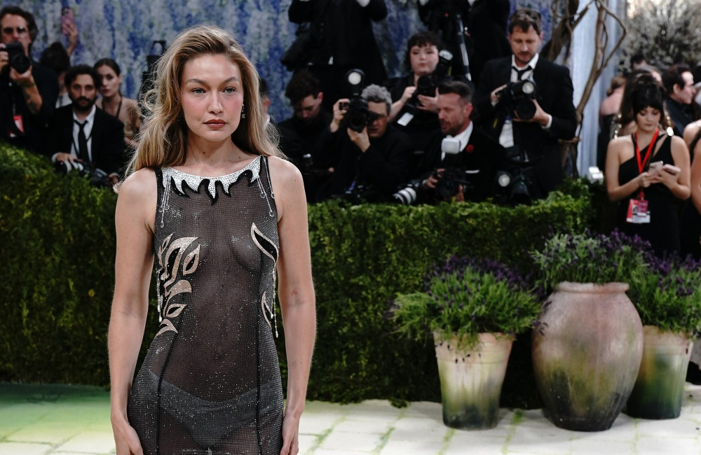 Gigi Hadid spiega come Bradley Cooper la ispiri sul red carpet