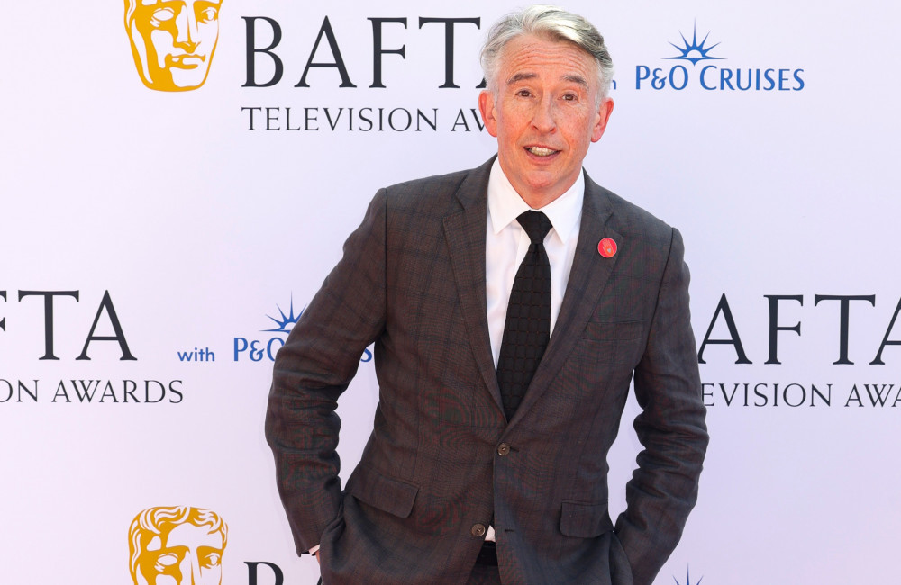 Steve Coogan rompe il silenzio sul dramma di Helena Bonham Carter in The White Lotus