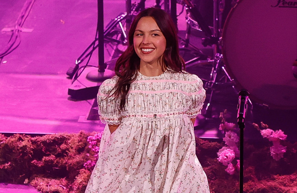 Olivia Rodrigo spiega come Louis Partridge abbia ispirato il nuovo album