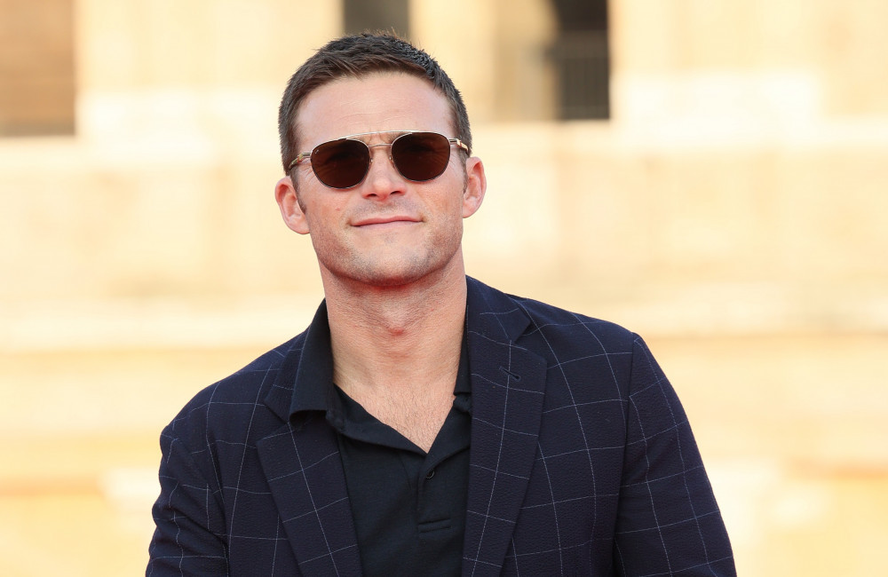 Scott Eastwood fu scoraggiato dal lavorare con Taylor Swift