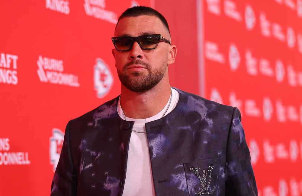 Travis Kelce racconta di aver festeggiato in sordina il suo 37esimo compleanno con Taylor Swift