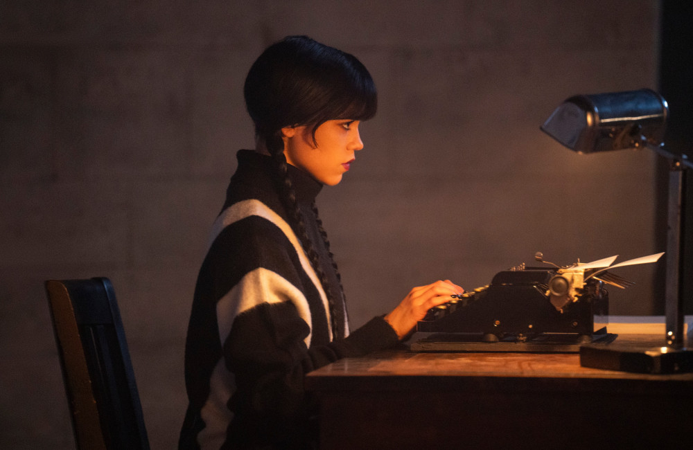 Netflix dà un importante aggiornamento sulla terza stagione di Wednesday con il ritorno di Jenna Ortega